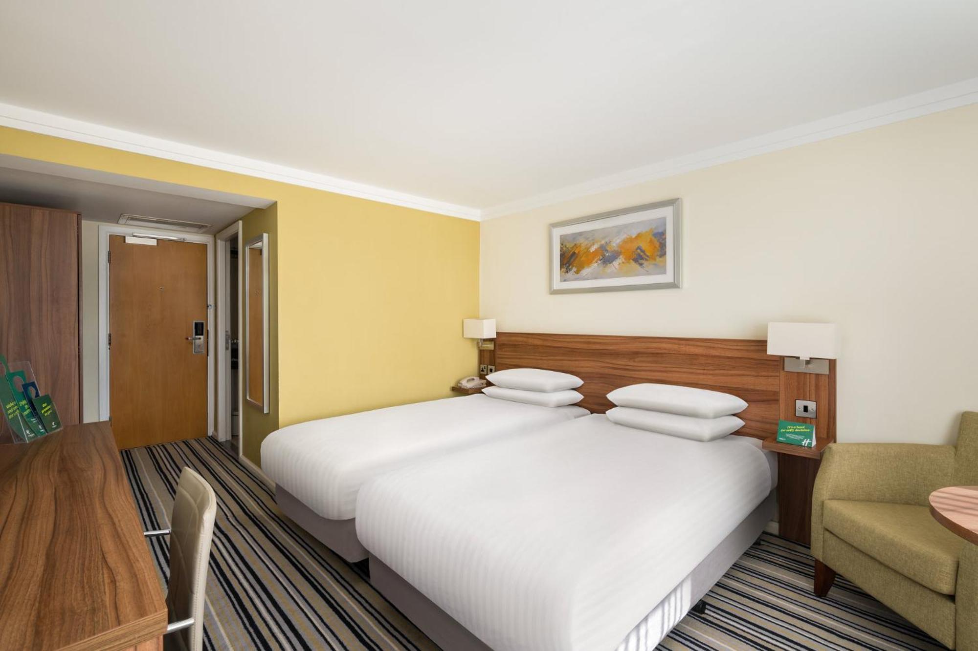 Holiday Inn Norwich, Ipswich Road By Ihg Bagian luar foto