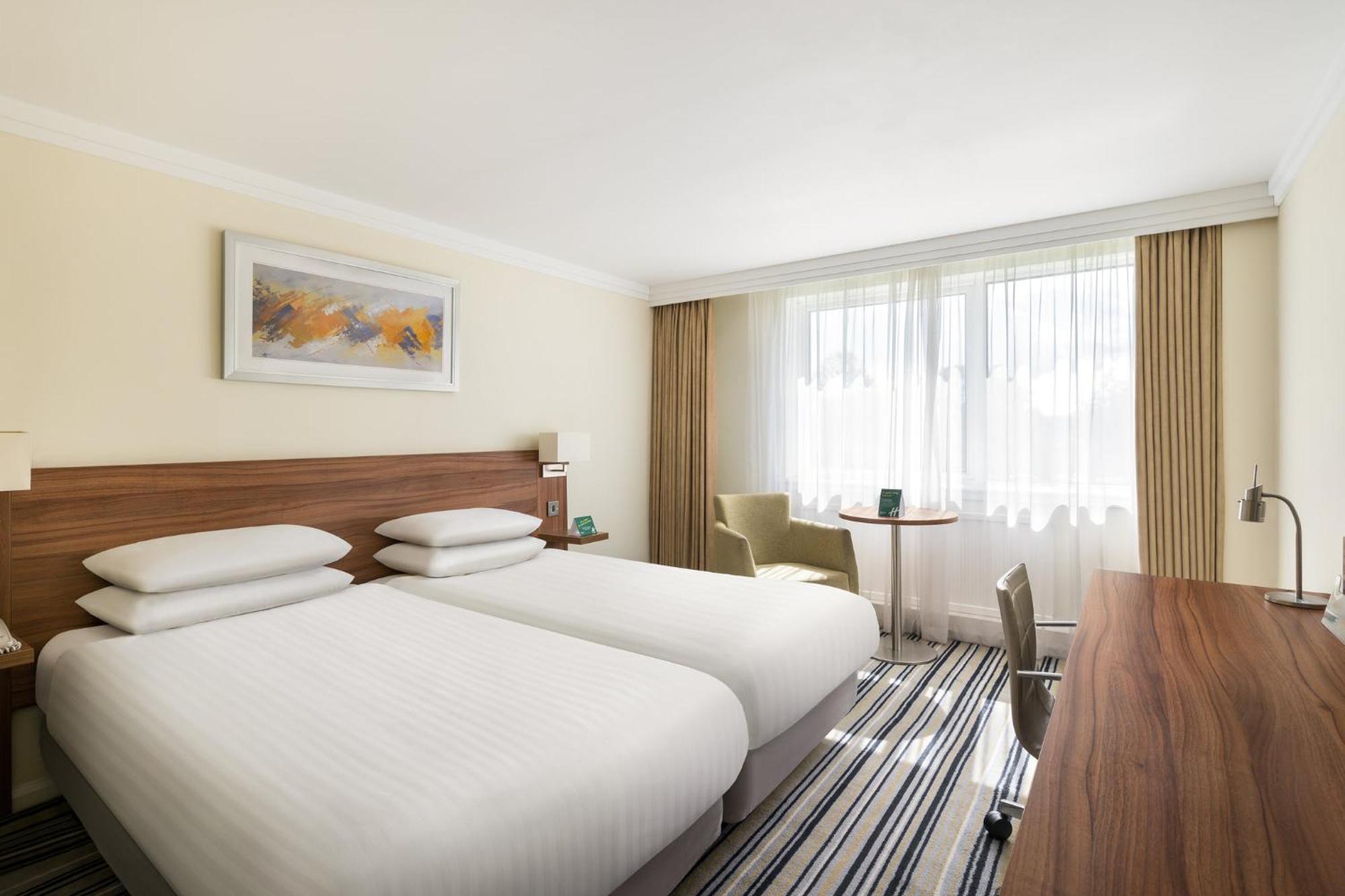 Holiday Inn Norwich, Ipswich Road By Ihg Bagian luar foto
