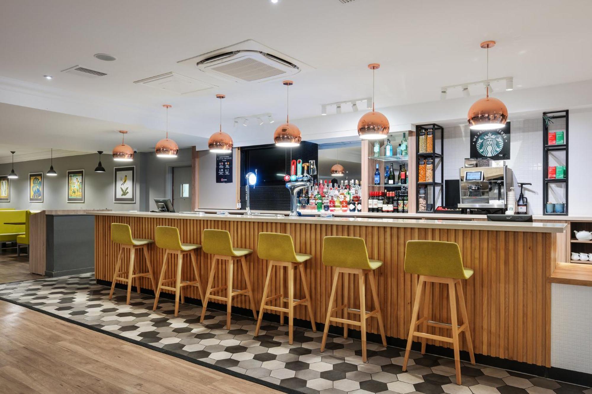 Holiday Inn Norwich, Ipswich Road By Ihg Bagian luar foto