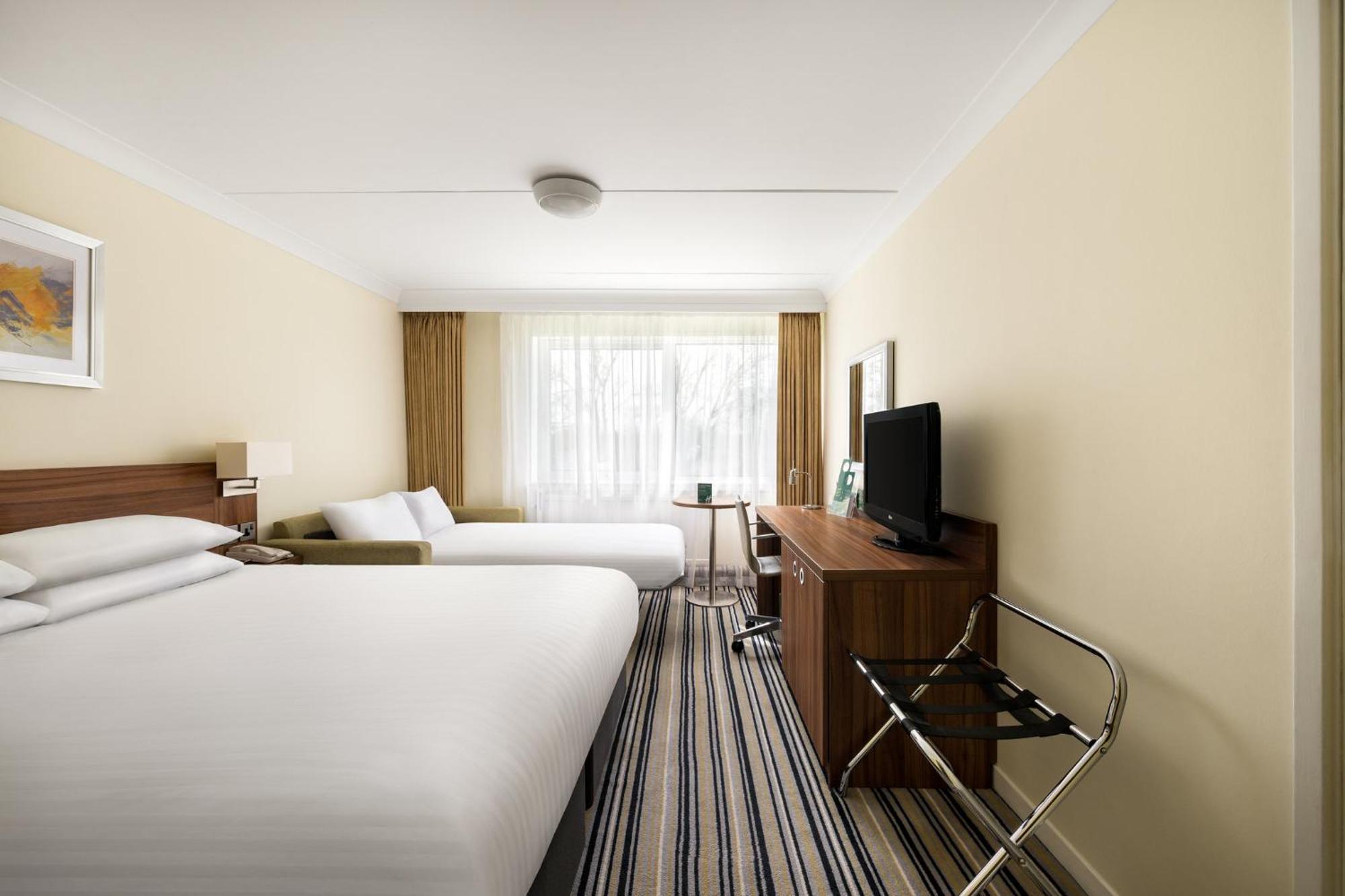 Holiday Inn Norwich, Ipswich Road By Ihg Bagian luar foto
