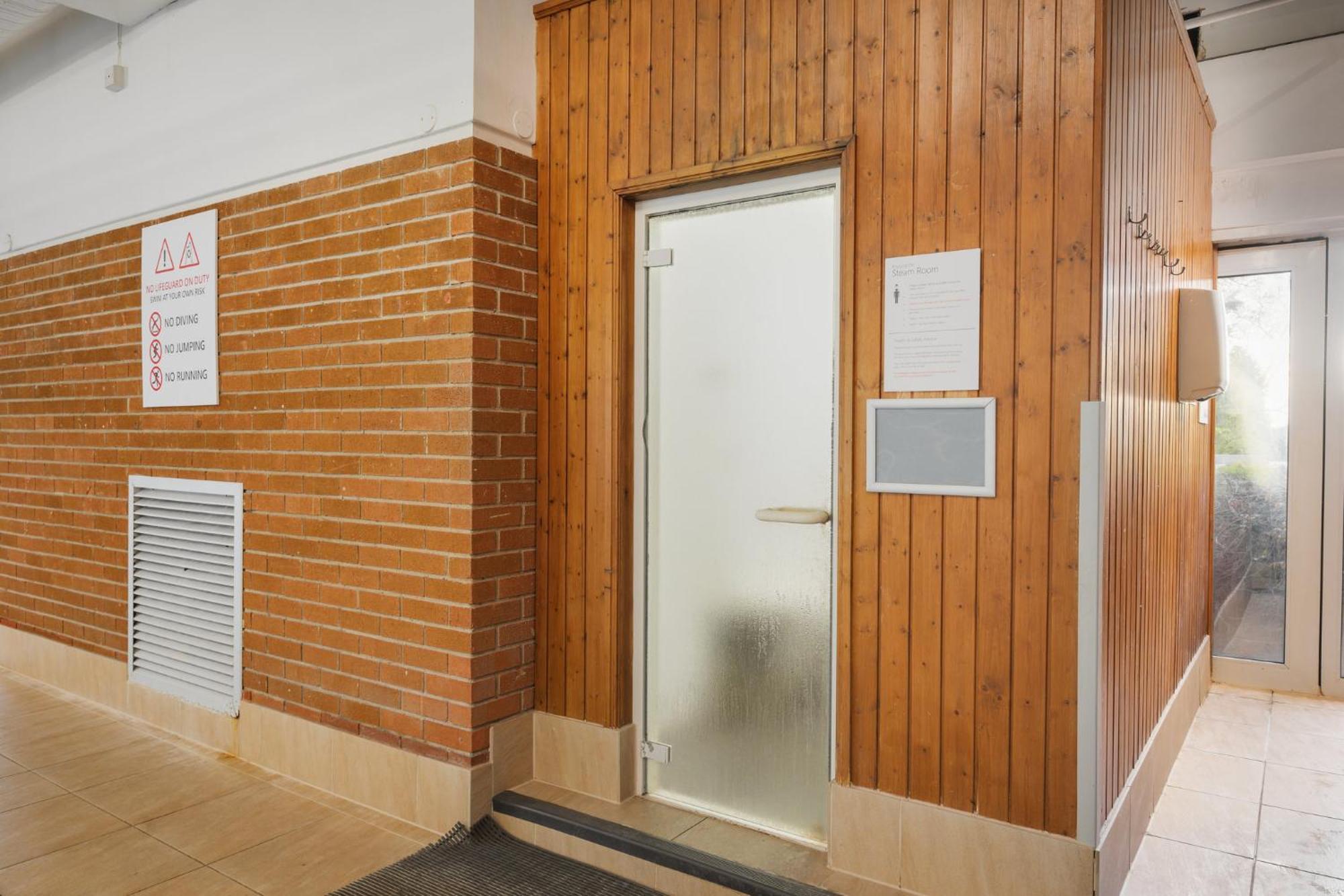 Holiday Inn Norwich, Ipswich Road By Ihg Bagian luar foto