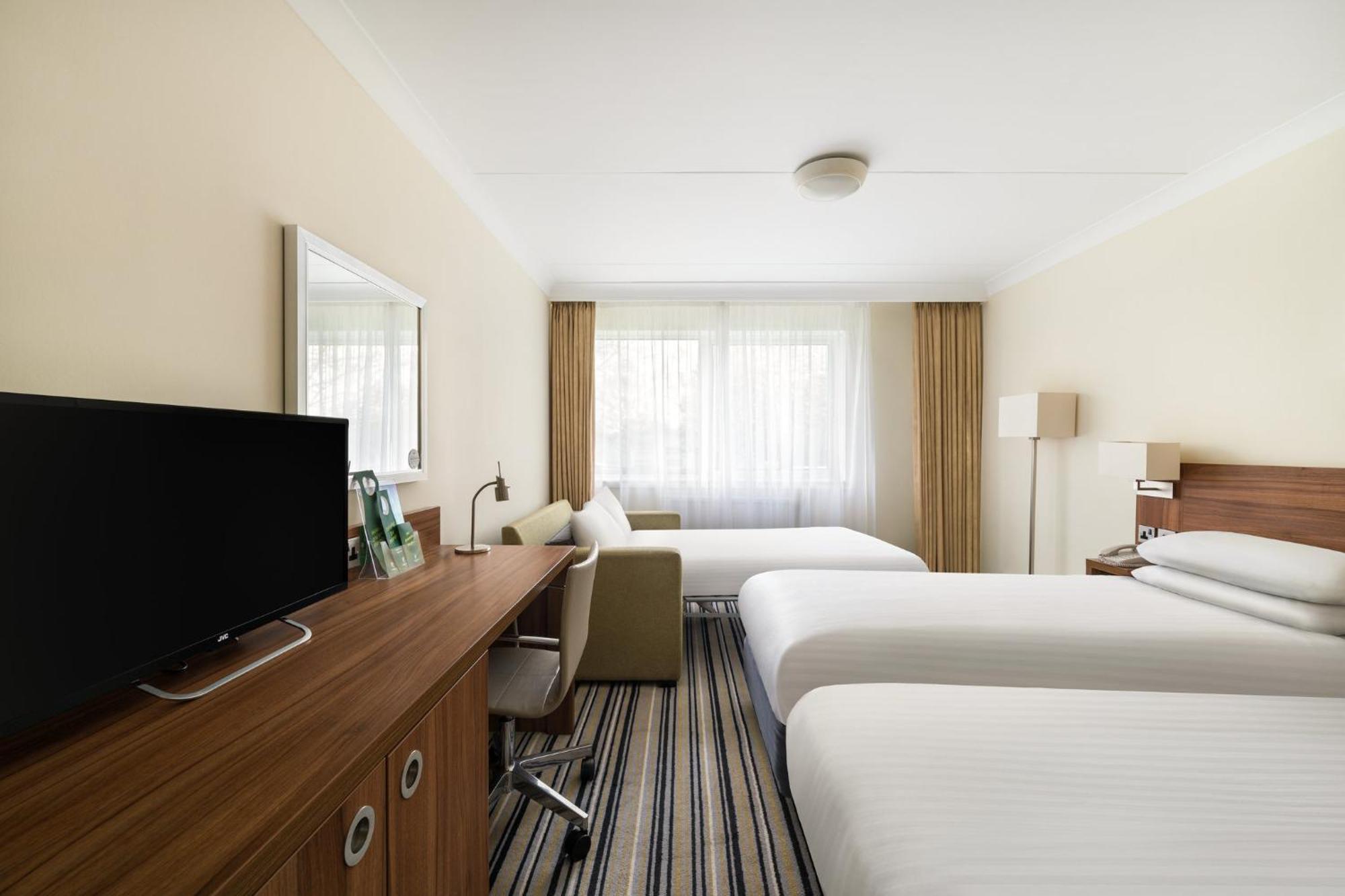 Holiday Inn Norwich, Ipswich Road By Ihg Bagian luar foto